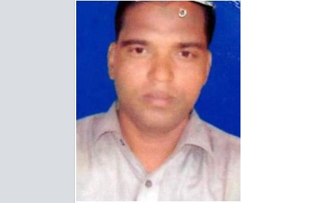 ভিজিএফ’র চাল বিক্রি করতে গিয়ে ধরা খেলেন ইউপি সচিব
