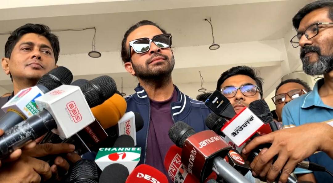 যুক্তরাষ্ট্র থেকে দেশে ফিরলেন শাকিব খান