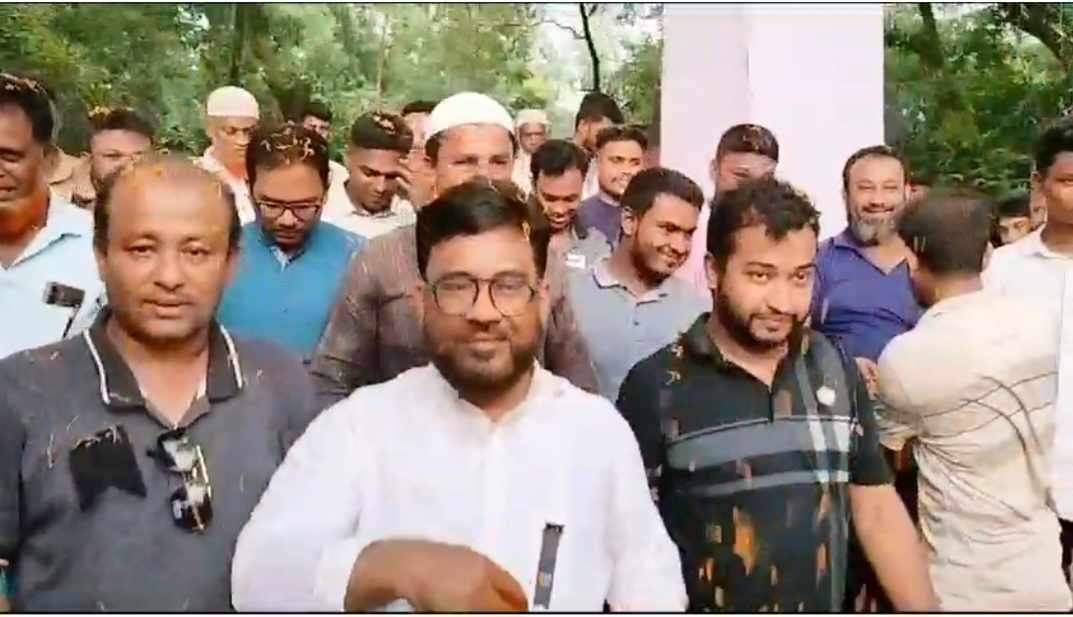রামগঞ্জে  চেয়ারম্যানের বিরুদ্ধে ব্যবস্থা নেওয়ার দাবি নেতাকর্মীদের