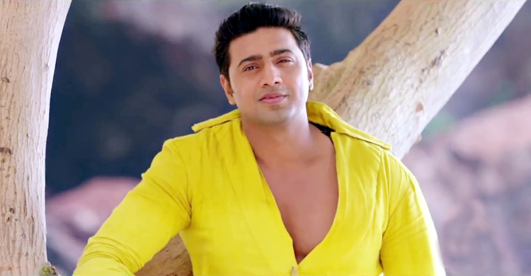 ‘এসভিএফ’র ৩ সিনেমায় দেব