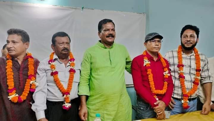নোয়াখালী প্রেস ক্লাব নির্বাচন: সভাপতি বখতিয়ার শিকদার, সম্পাদক আবু নাছের