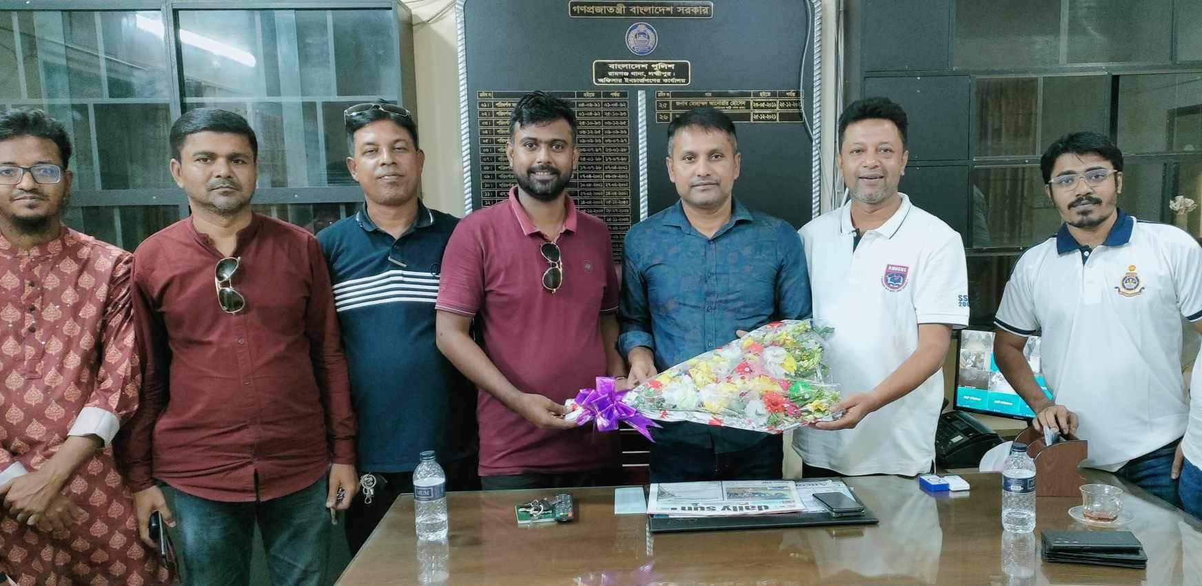 রামগঞ্জ প্রেস ক্লাব নেতৃবৃন্দের সাথে নবাগত ওসির মতবিনিময়