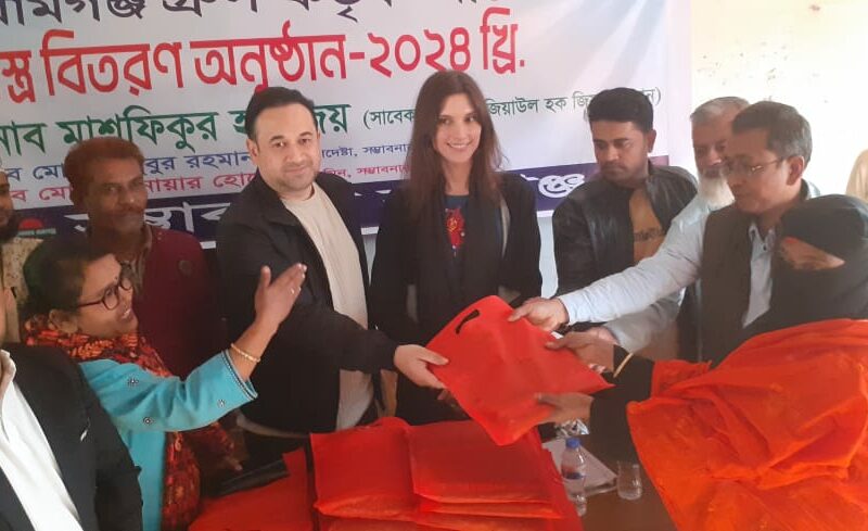সম্ভাবনার রামগঞ্জ গ্রুপের পক্ষ থেকে শীতবস্ত্র বিতরণ