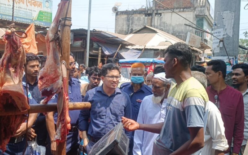 কমলনগরে অতিরিক্ত দামে মাংস বিক্রি, ১৭ হাজার টাকা জরিমানা