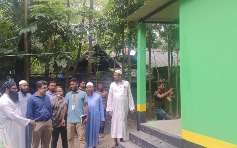কমলনগরে বন্যার্থদের পুনর্ভাসনে ‘আস-সুন্নাহ ফাউন্ডেশন’ ঘর উপহার।