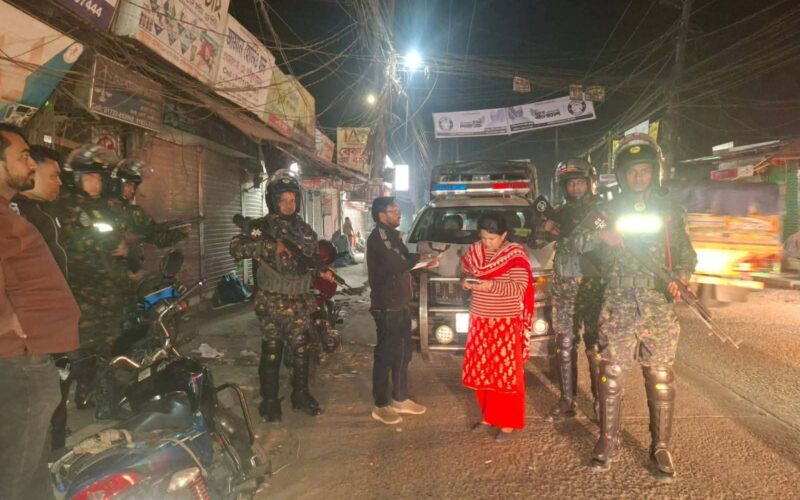 রায়পুরে মোটরসাইকেল নিষেধাজ্ঞা অমান্য, দুইজনকে জরিমানা