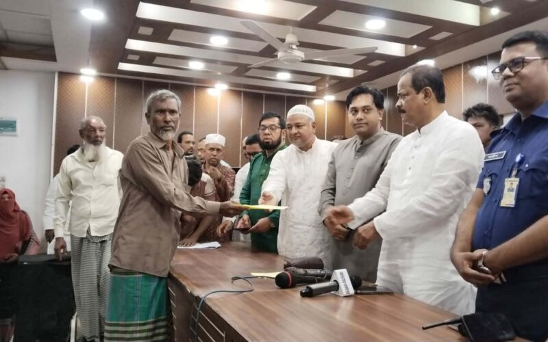 প্রধানমন্ত্রীর ত্রাণ তহবিল থেকে রায়পুরে ৩০০ অসহায় মানুষ পেলেন আর্থিক সহায়তা
