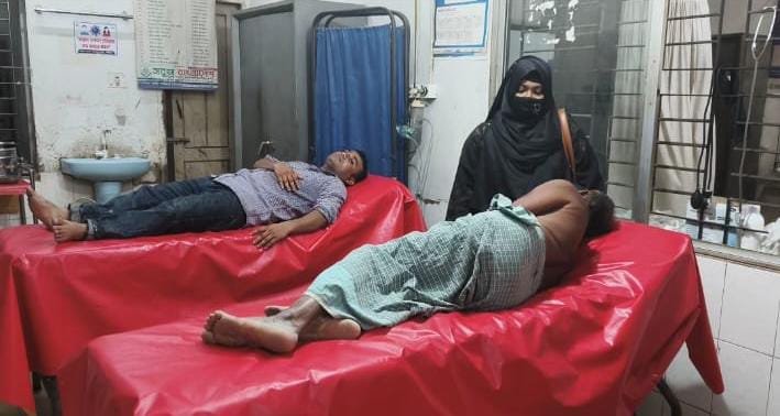 তুচ্ছ ঘটনায় হামলার অভিযোগ, অন্তঃসত্ত্বা নারীসহ আহত ৩