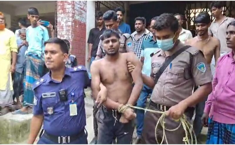 দীপ্ত টিভির সাংবাদিক জাহাঙ্গীর আলমকে গুলি, বাহিনী প্রধান সাকিবকে আটক করে পুলিশে দিয়েছে স্থানীয়রা